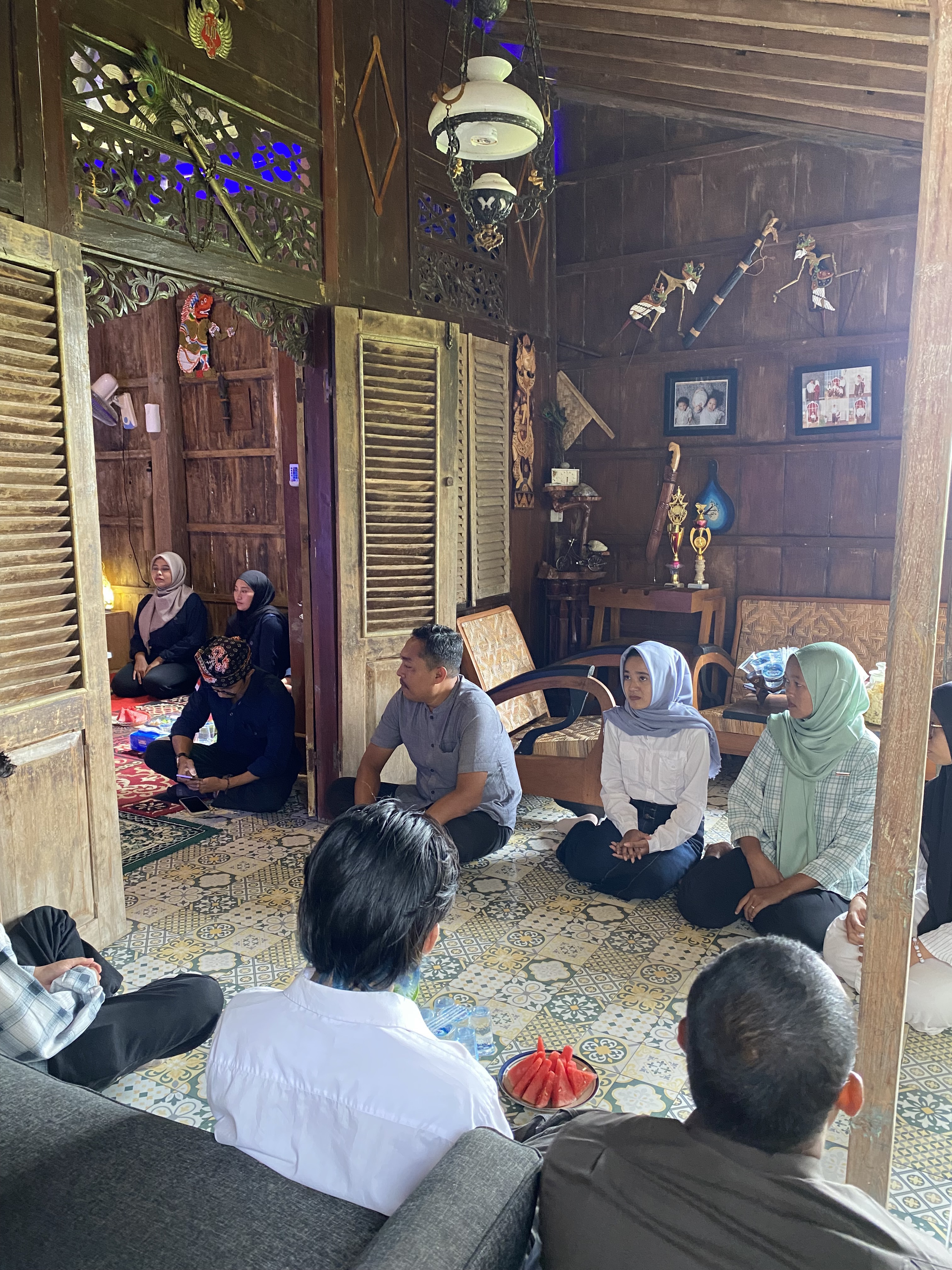 Tutor mengajar